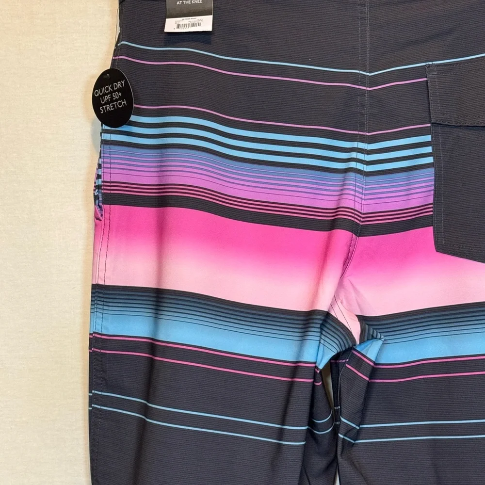 G-147 Men’s No Boundaries NWT Black Pink & Teal‎ Stripe Board Shorts Size 32